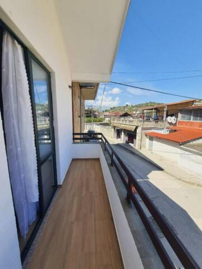Vila 32 Berati Exterior foto
