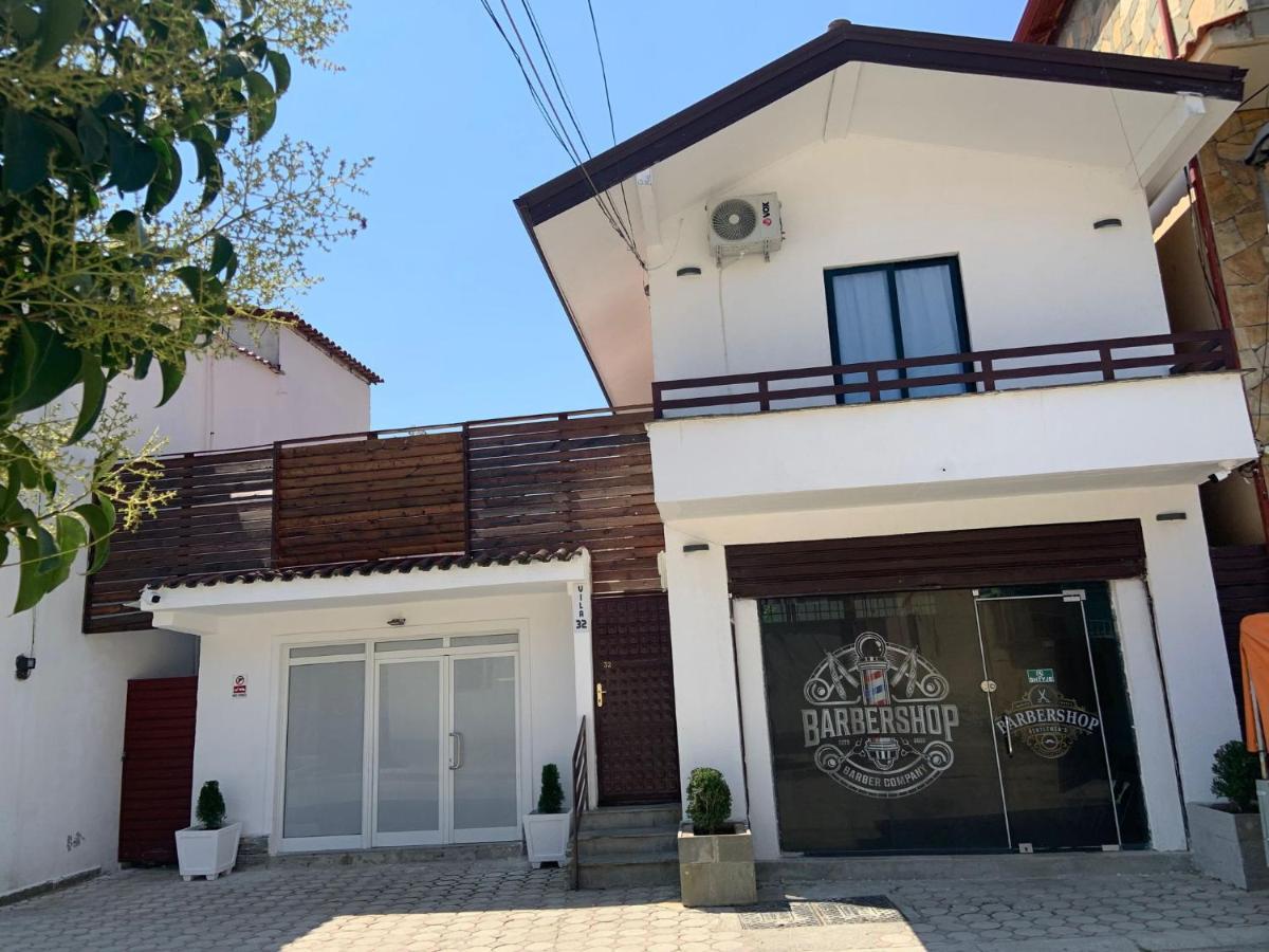 Vila 32 Berati Exterior foto